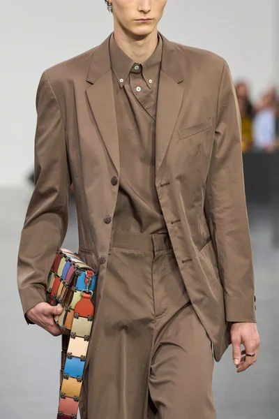 Look 86